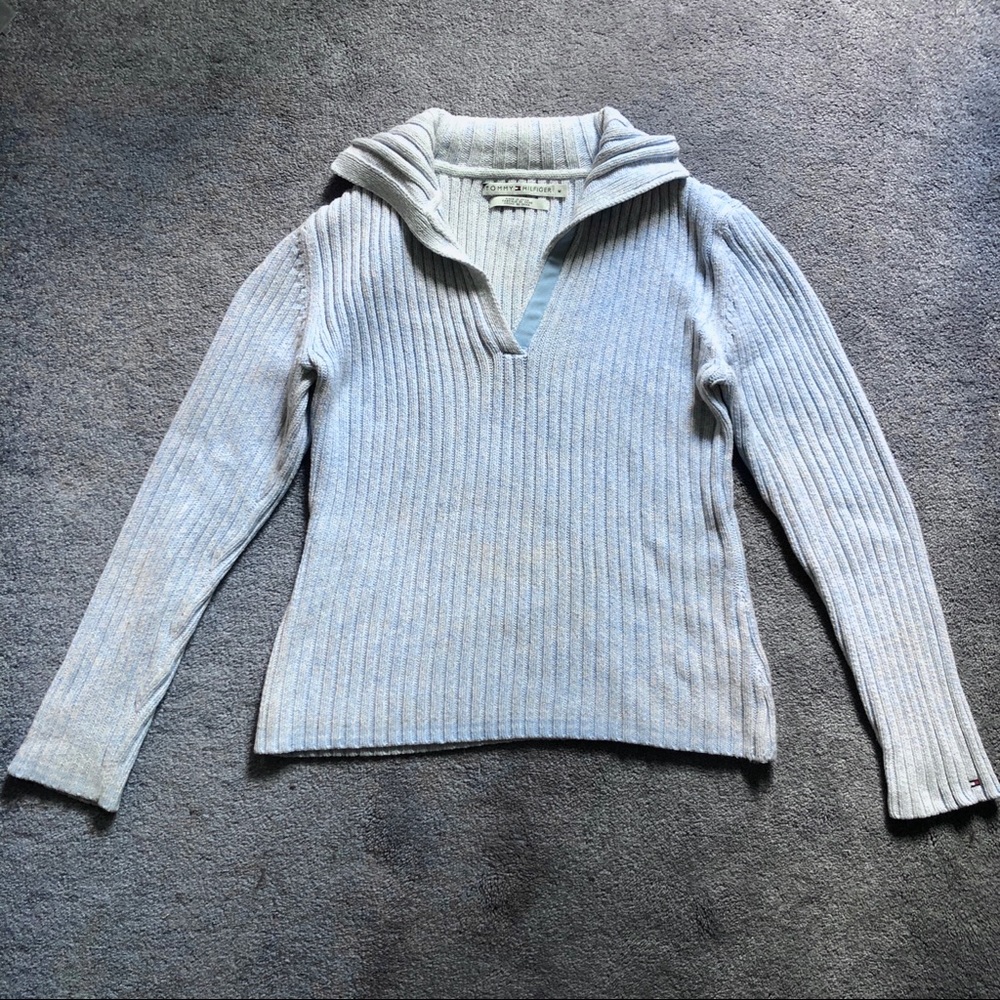 Tommy Hilfiger blue sweater, size M